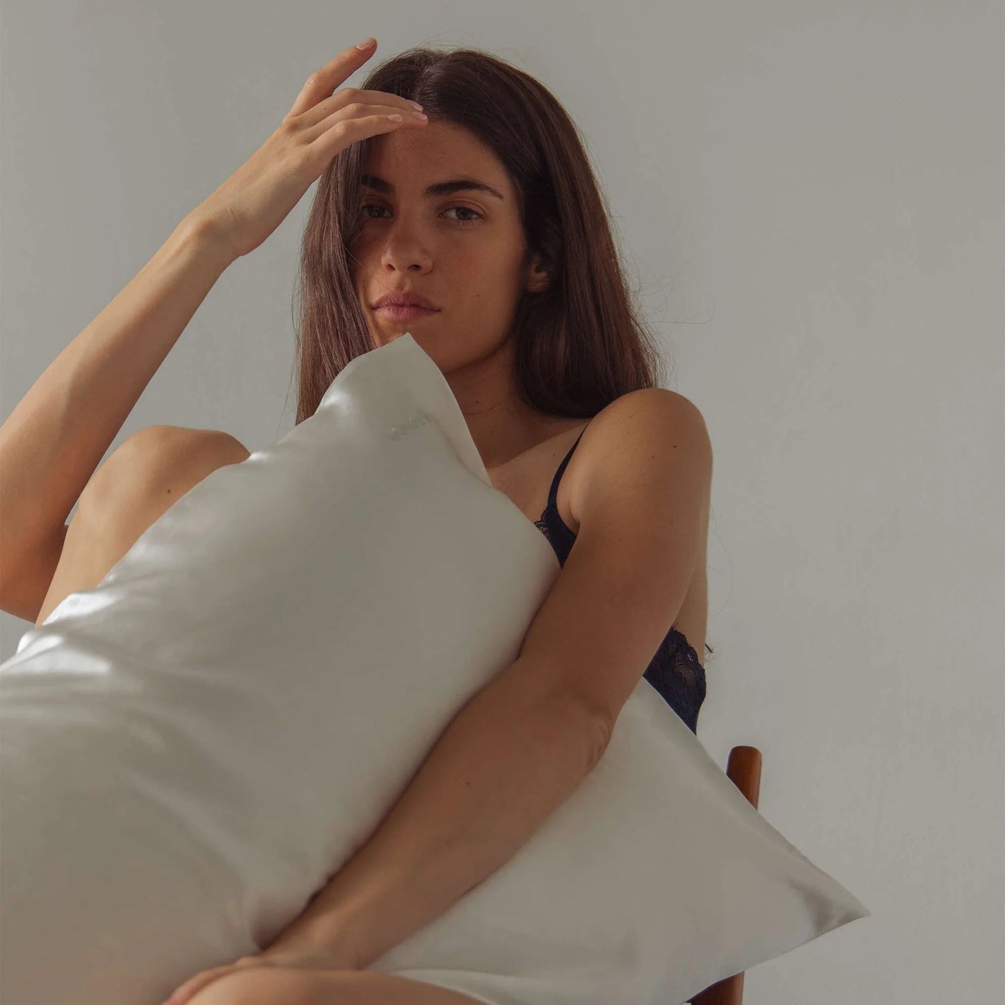 Akoya Pearl King Silk Pillowcase - WellHaus