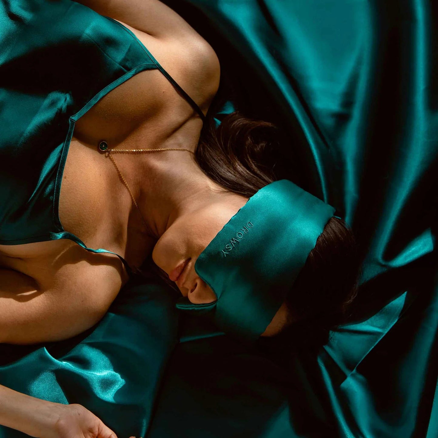 Green Sapphire Silk Sleep Eye Mask - WellHaus